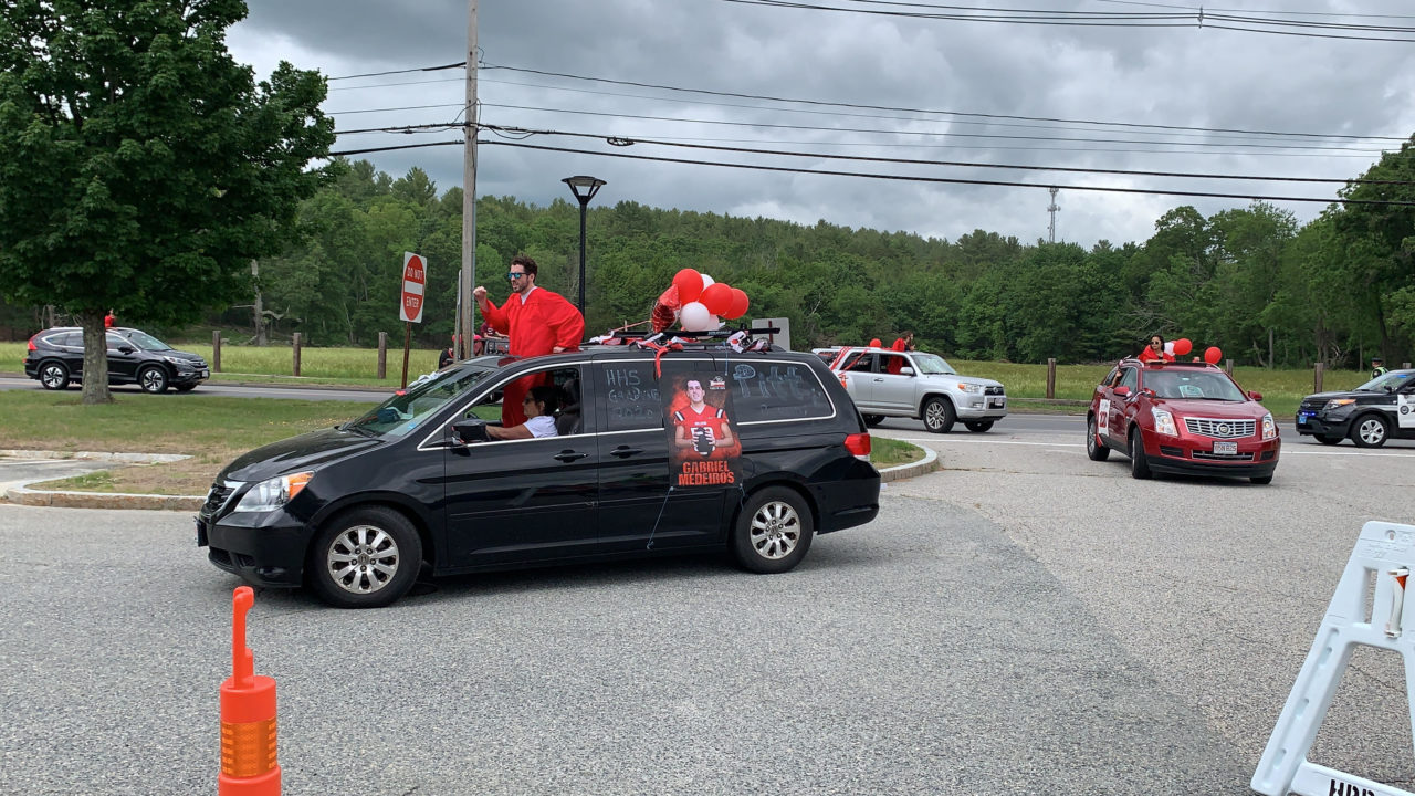 Holliston High School Seniors Take Part in Car Parade for Class of 2020 ...