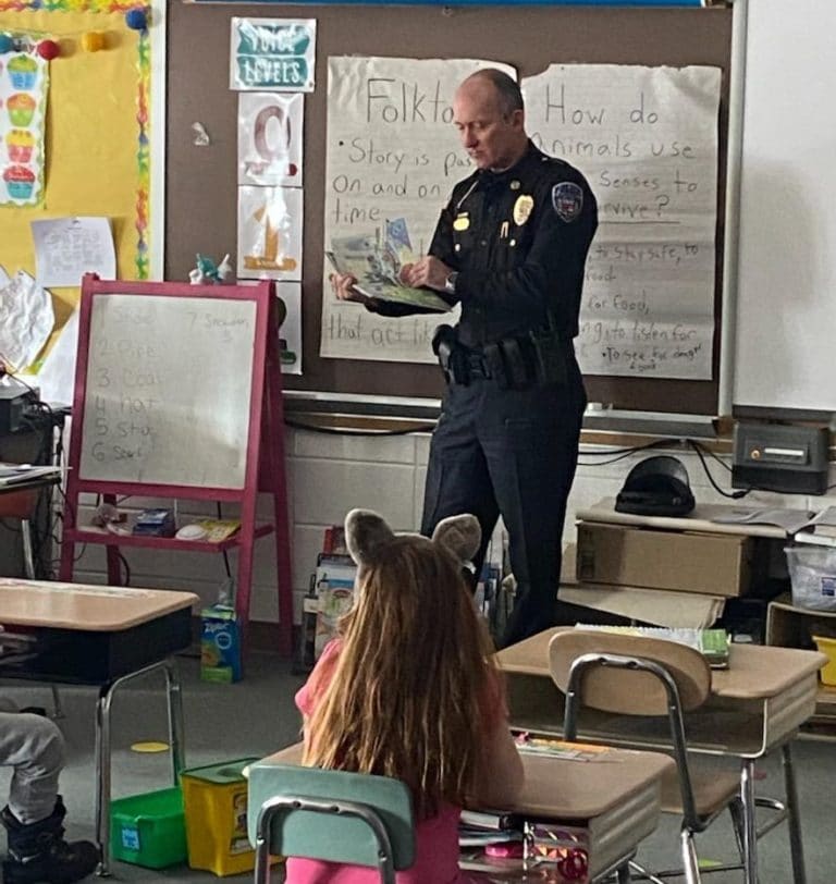 Blackstone Police Department Takes Part In Community Reading Day At ...